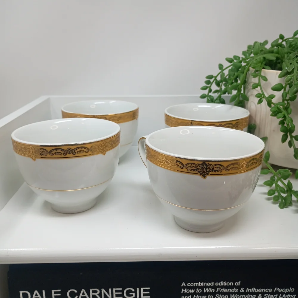 Pegasus Elegant 4pc Gold and White Tea Cups Set